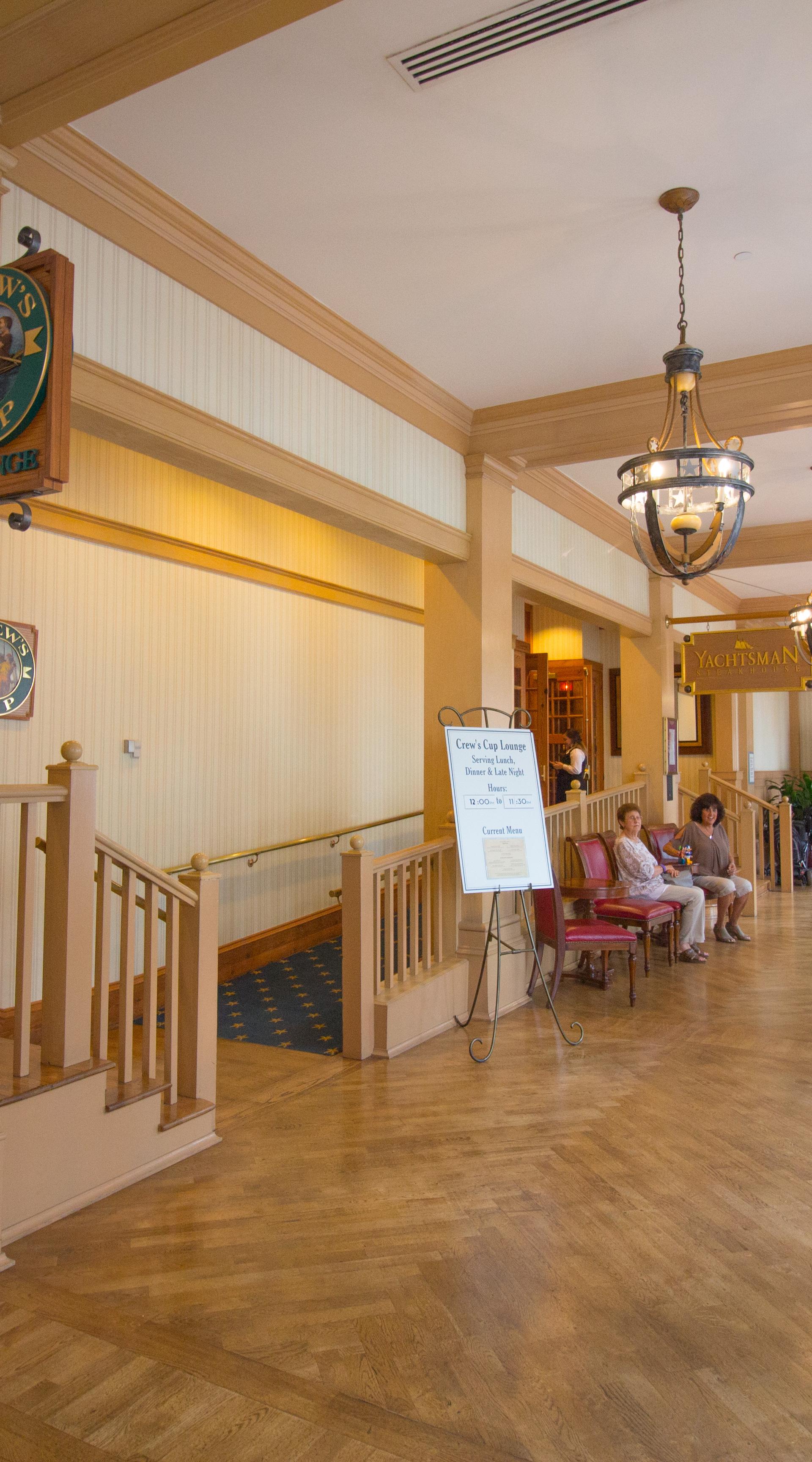 Crew's Cup Lounge & The Yachtsman Steakhouse