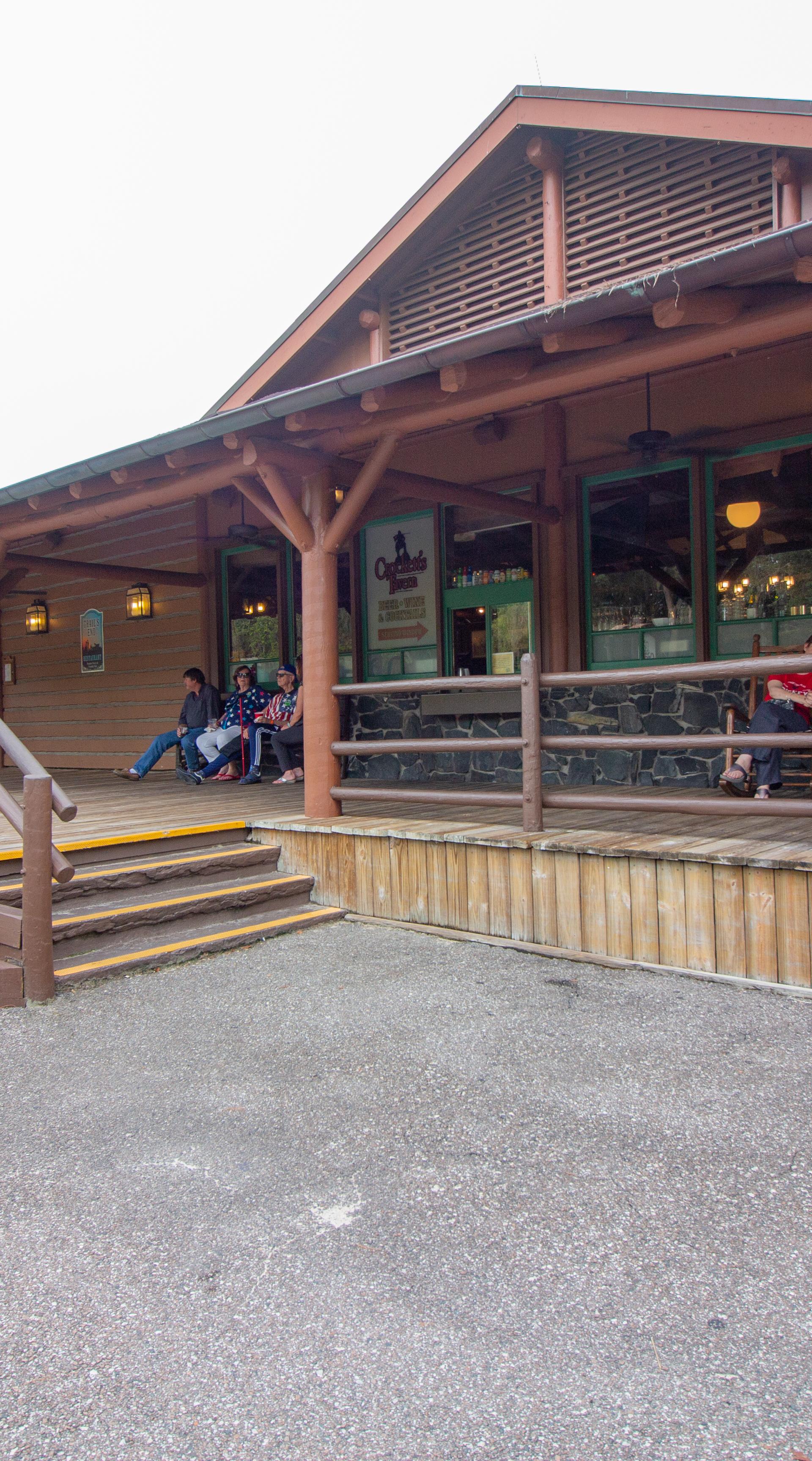 Crockett's Tavern