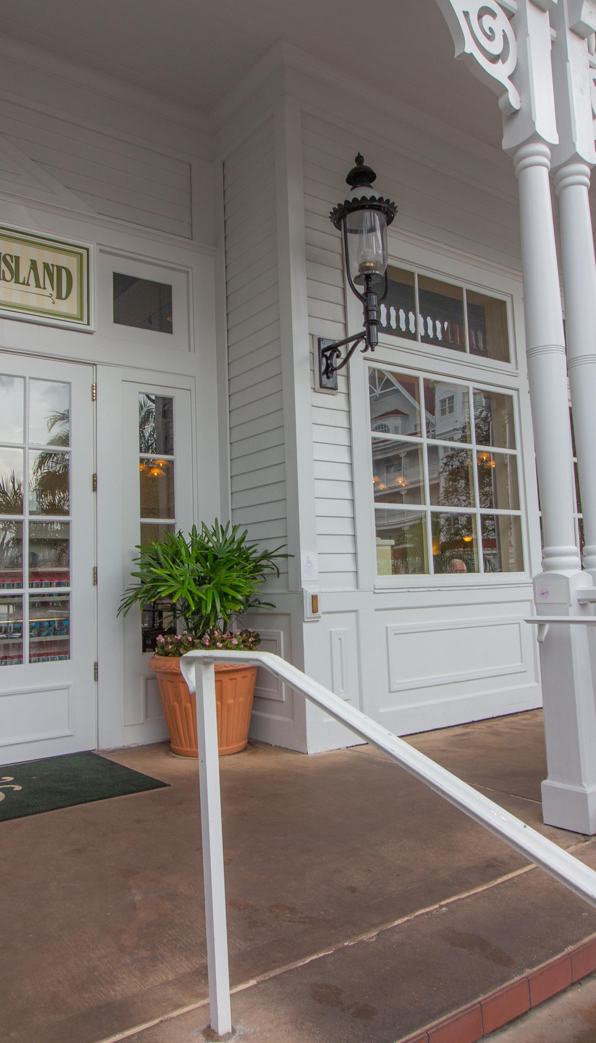 Gasparilla Island Grill