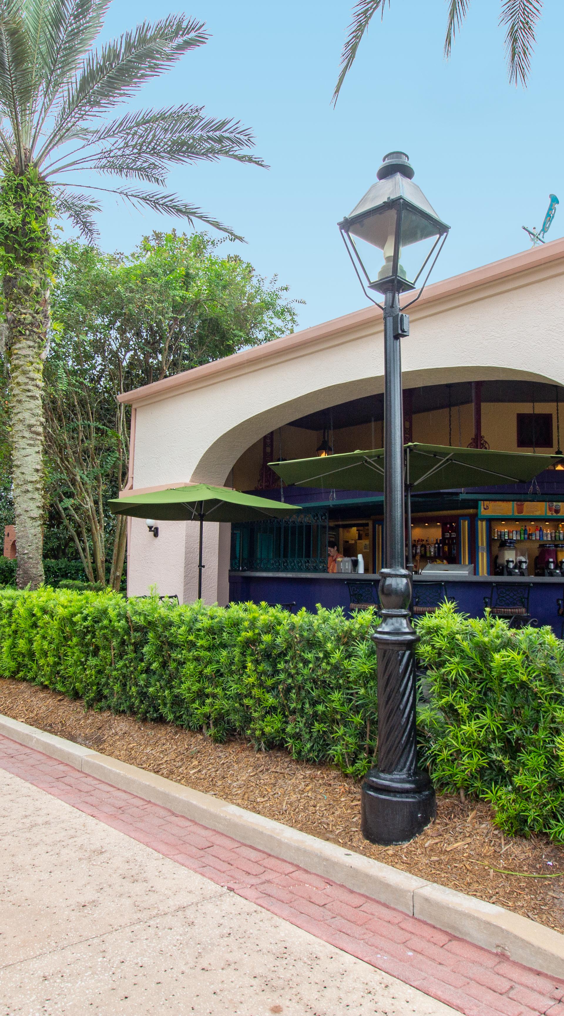Mardi Grogs Pool Bar