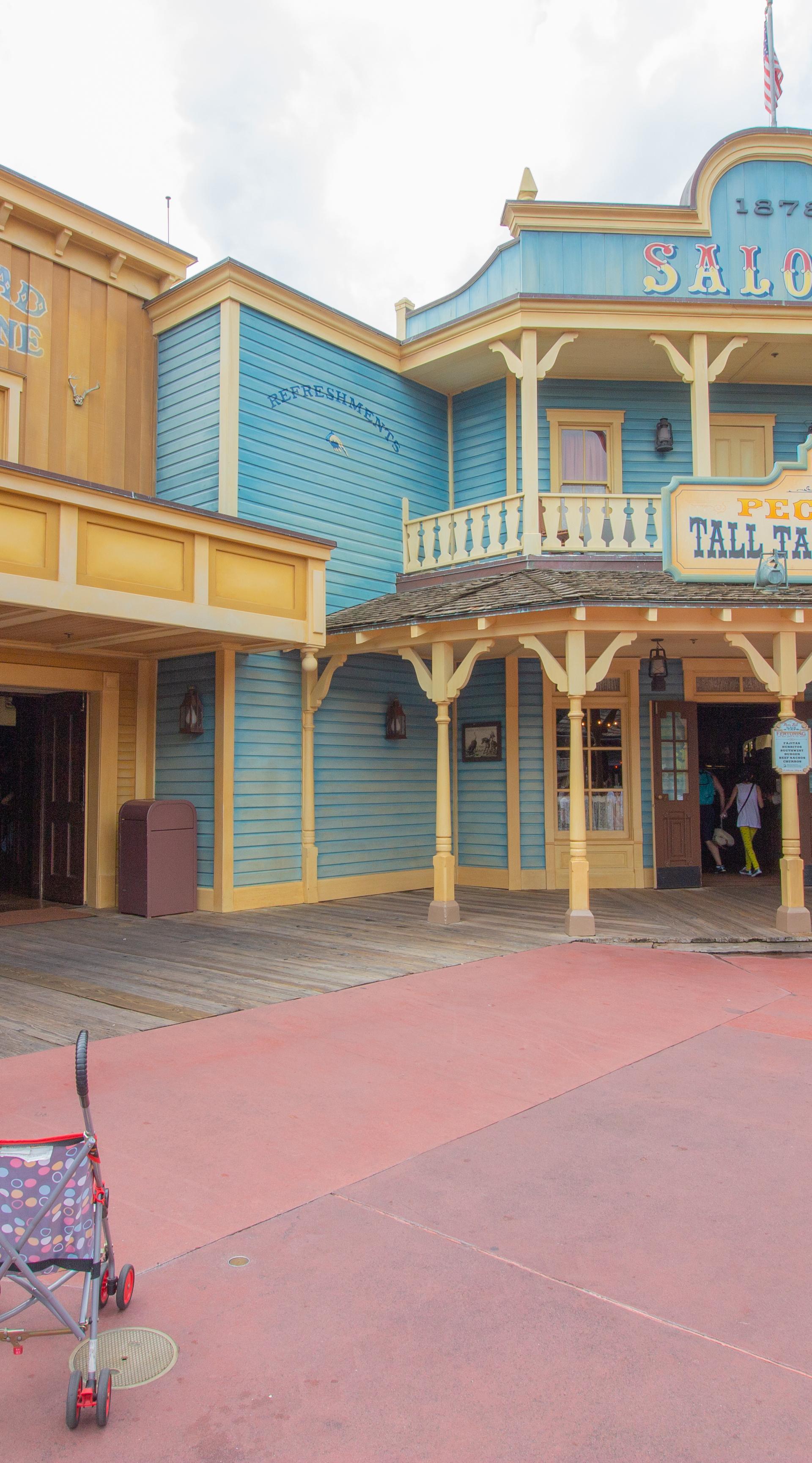 Pecos Bill Tall Tale Inn and Cafe