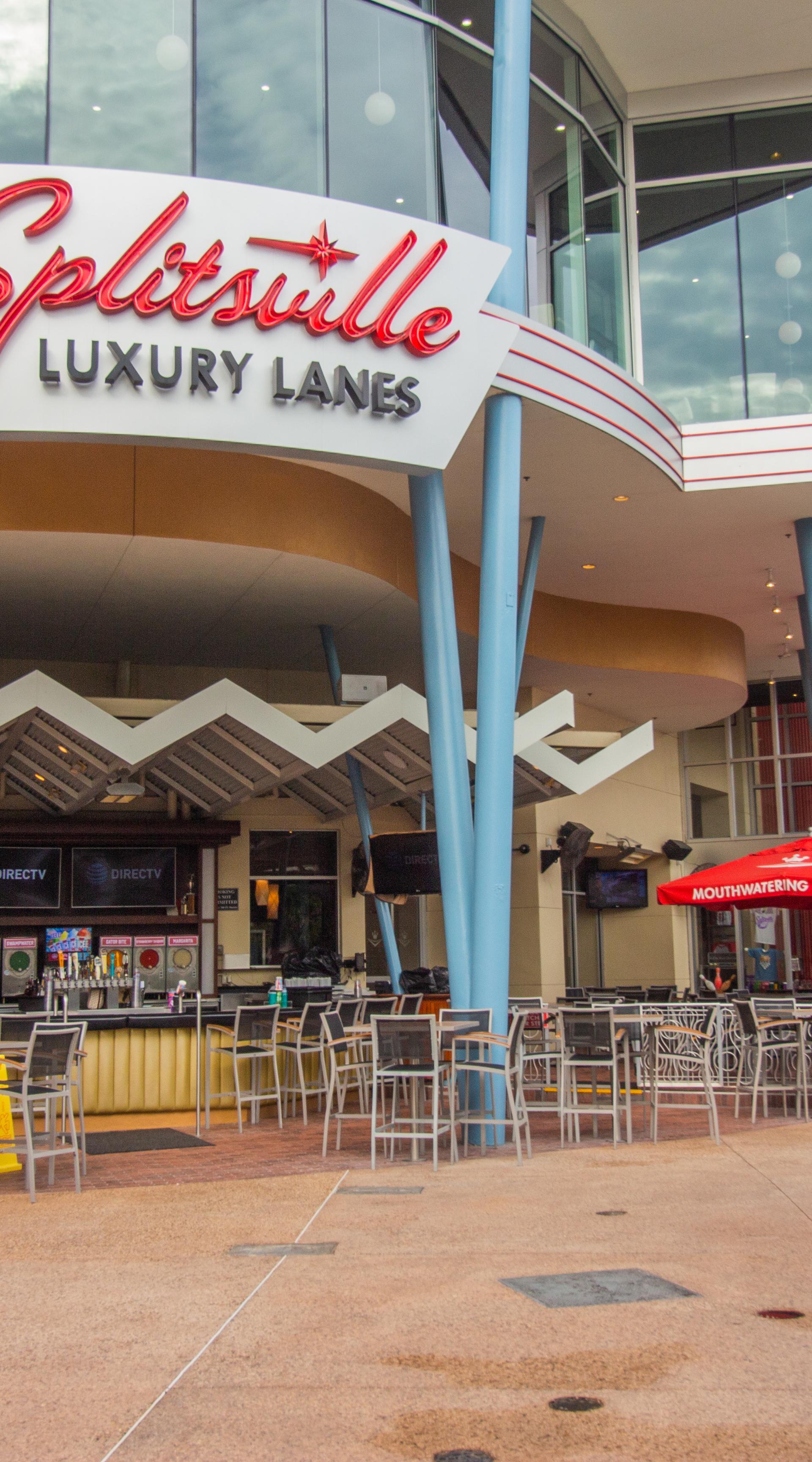 Splitsville Luxury Lanes